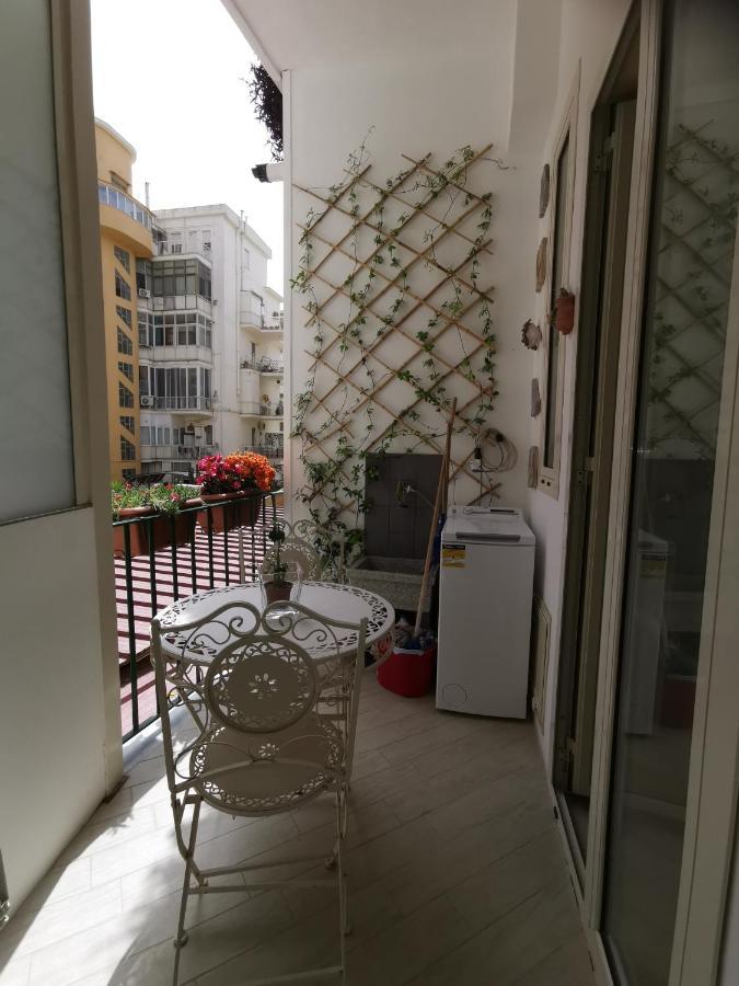 Hotel Kosié - il comfort di classe con due matrimoniali e due bagni indipendenti Palermo Exterior foto