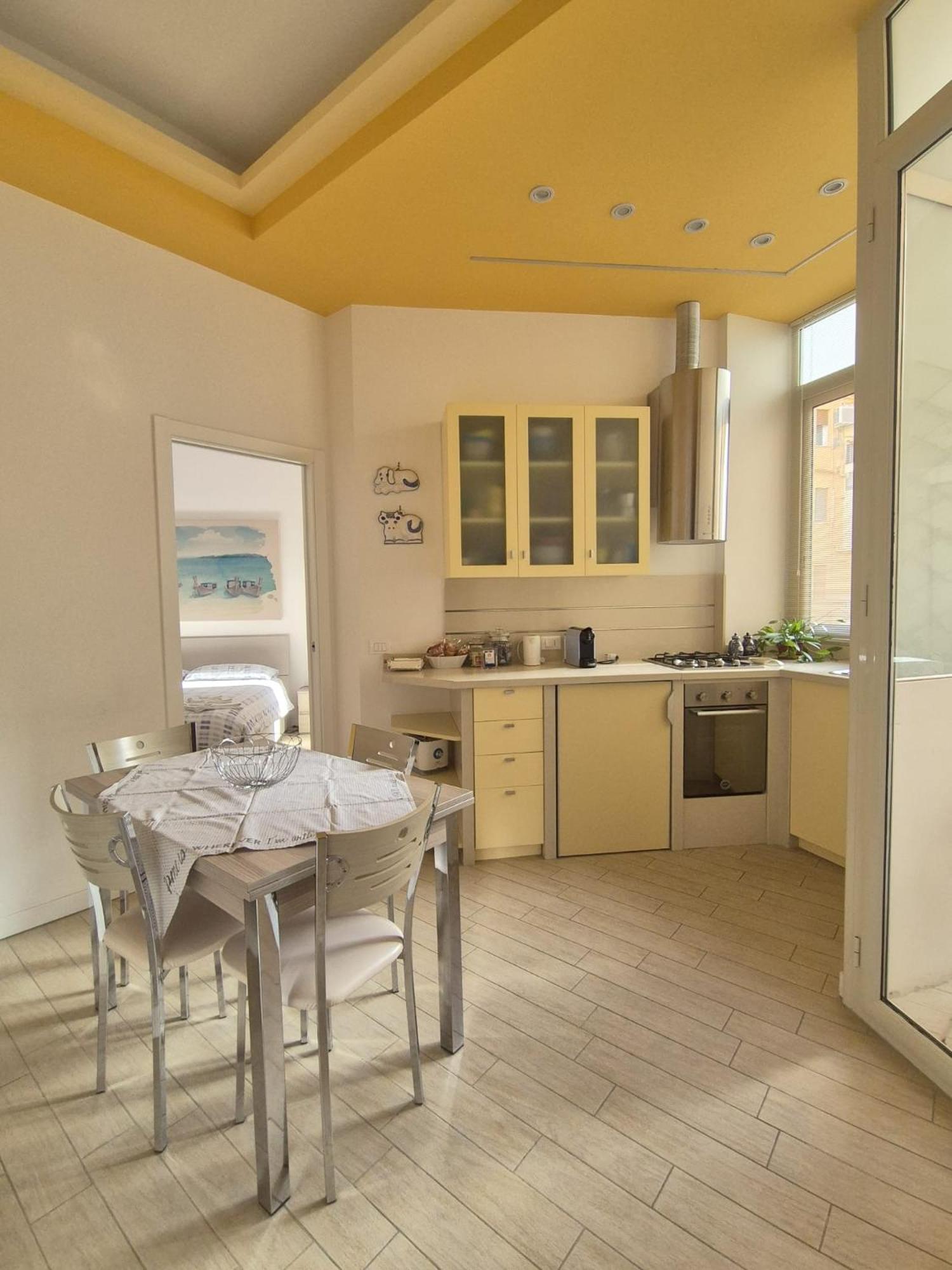 Hotel Kosié - il comfort di classe con due matrimoniali e due bagni indipendenti Palermo Exterior foto
